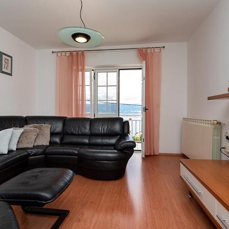 Apartman Maris Vrbnik Exterior foto