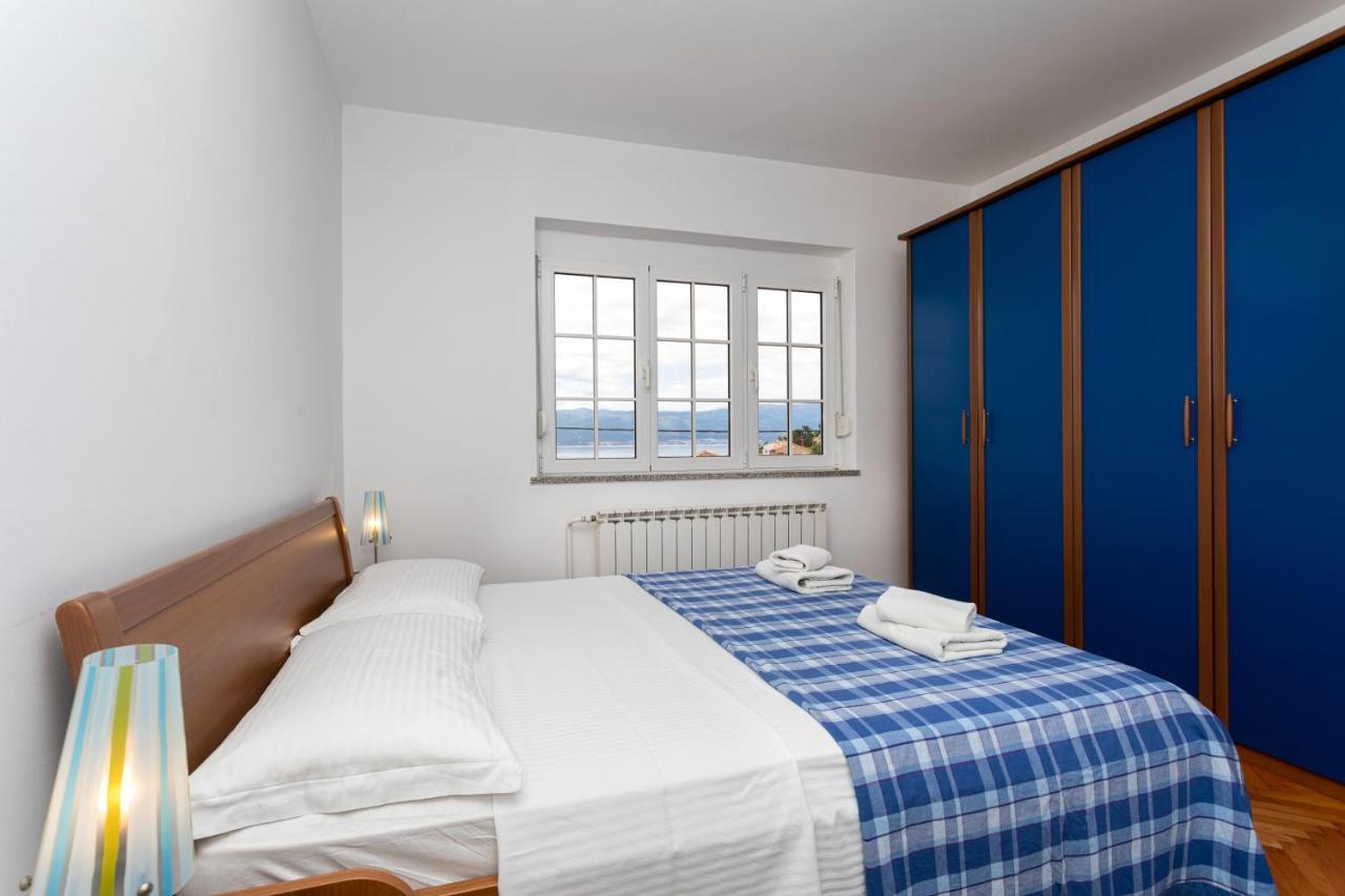 Apartman Maris Vrbnik Exterior foto